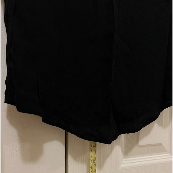 Aritzia Sunday Best patterson black with white collared shirt top blouse - Picture 8 of 8